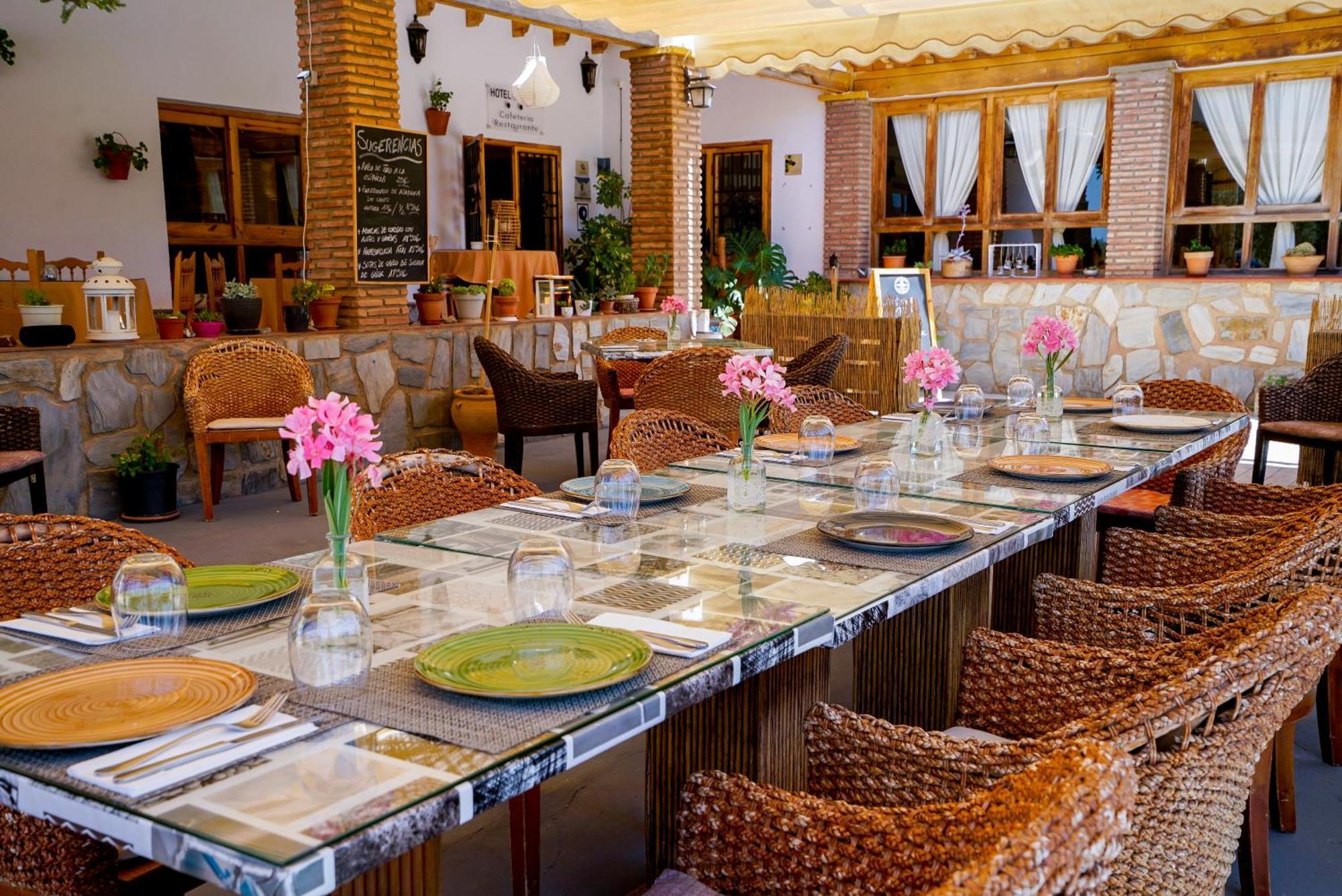 Hotel Rural Familiar Almirez-Alpujarra เลาฆาร์ เด อันดารากซ์ ภายนอก รูปภาพ