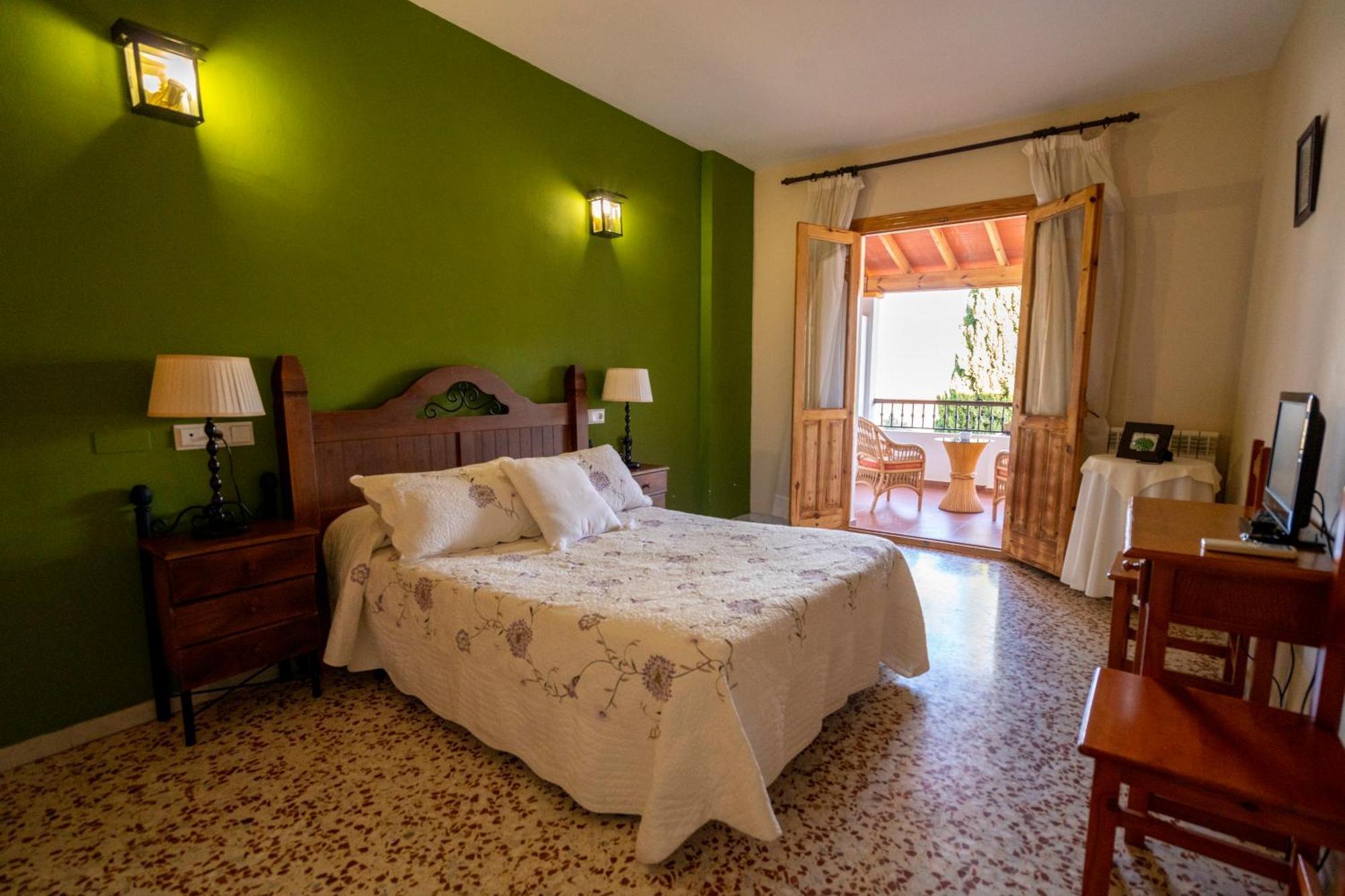 Hotel Rural Familiar Almirez-Alpujarra เลาฆาร์ เด อันดารากซ์ ภายนอก รูปภาพ