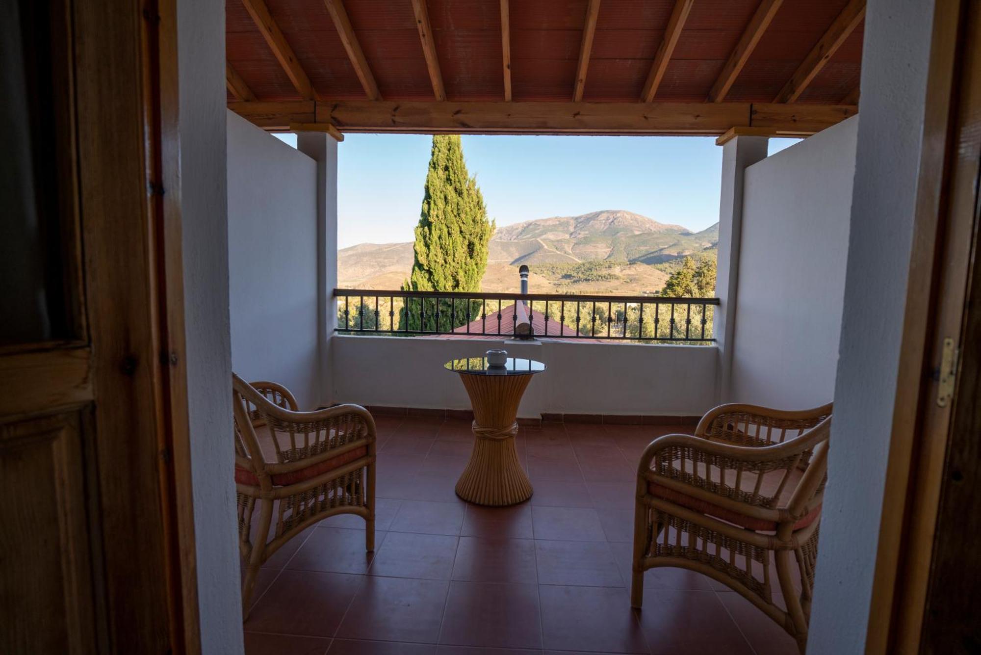 Hotel Rural Familiar Almirez-Alpujarra เลาฆาร์ เด อันดารากซ์ ภายนอก รูปภาพ