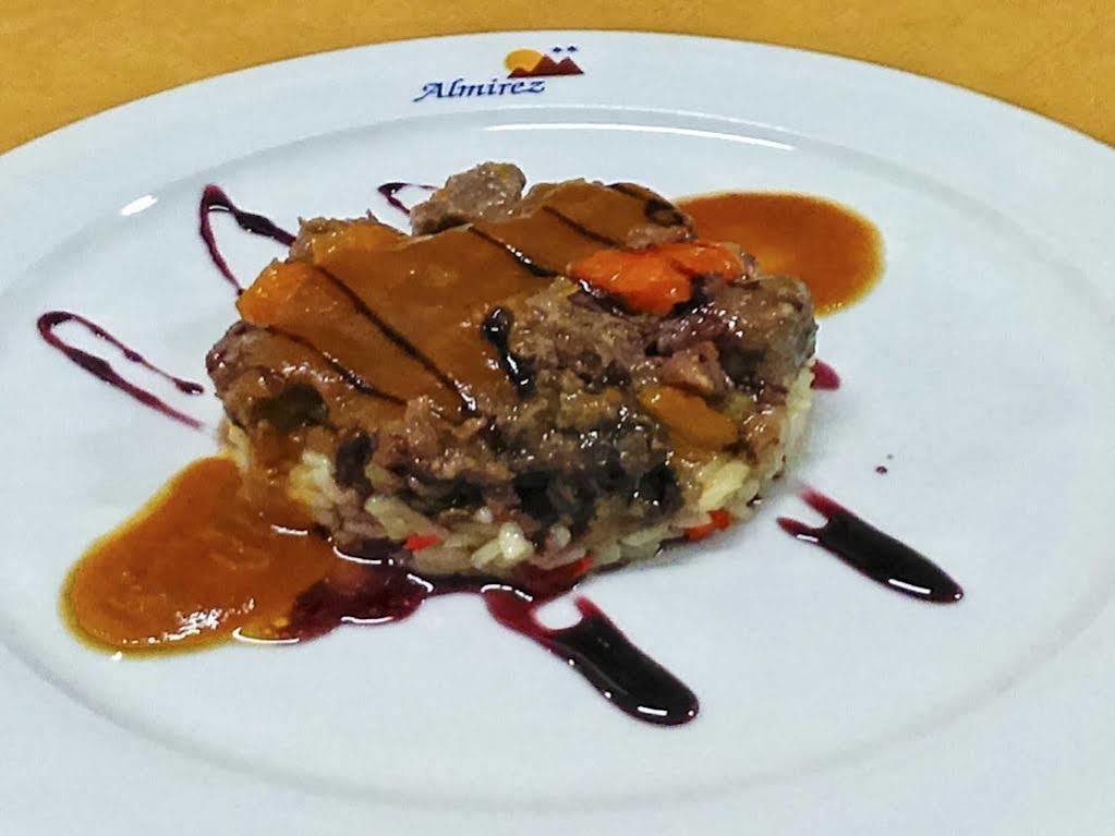 Hotel Rural Familiar Almirez-Alpujarra เลาฆาร์ เด อันดารากซ์ ภายนอก รูปภาพ